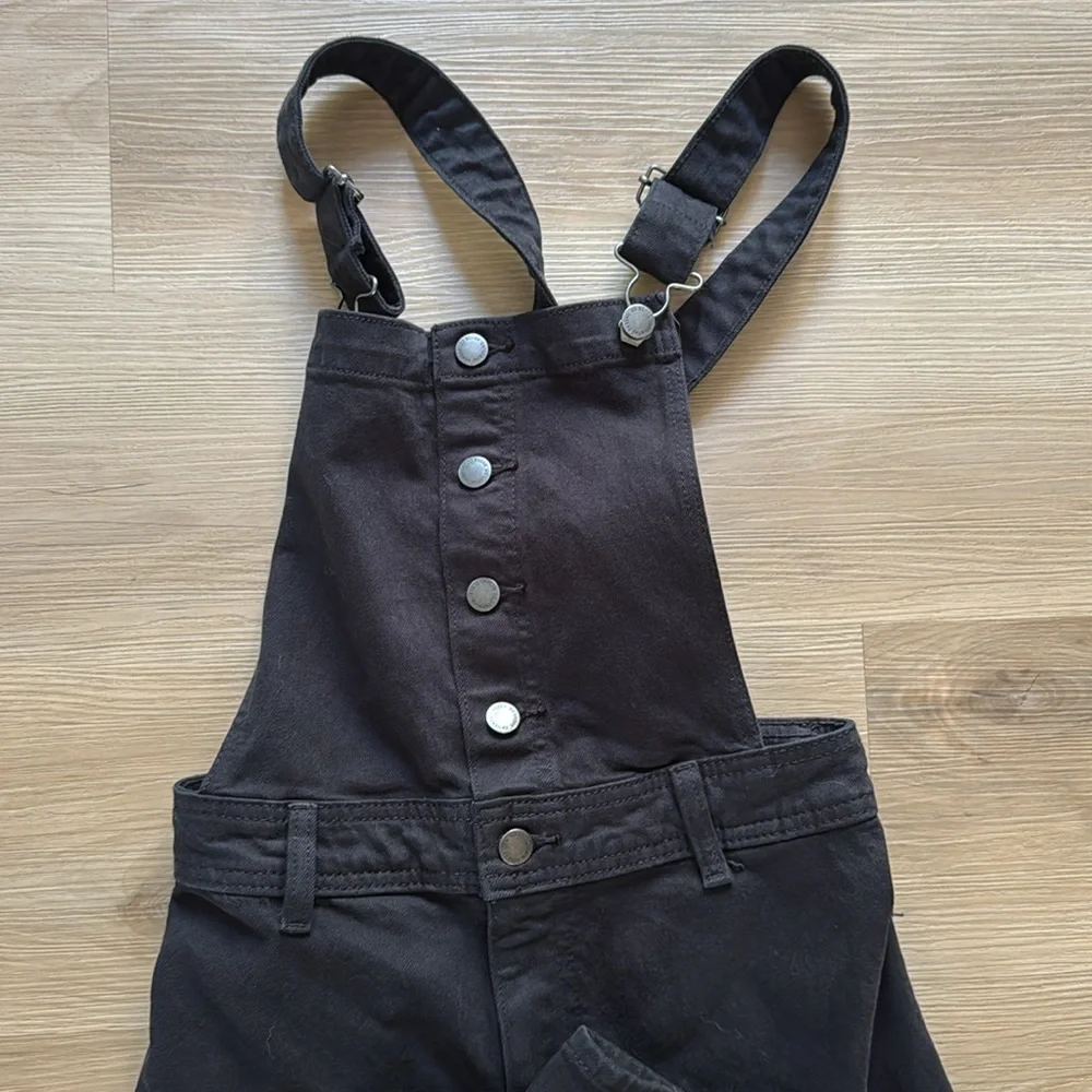 Universal Thread Black Wide-Leg Denim Overalls